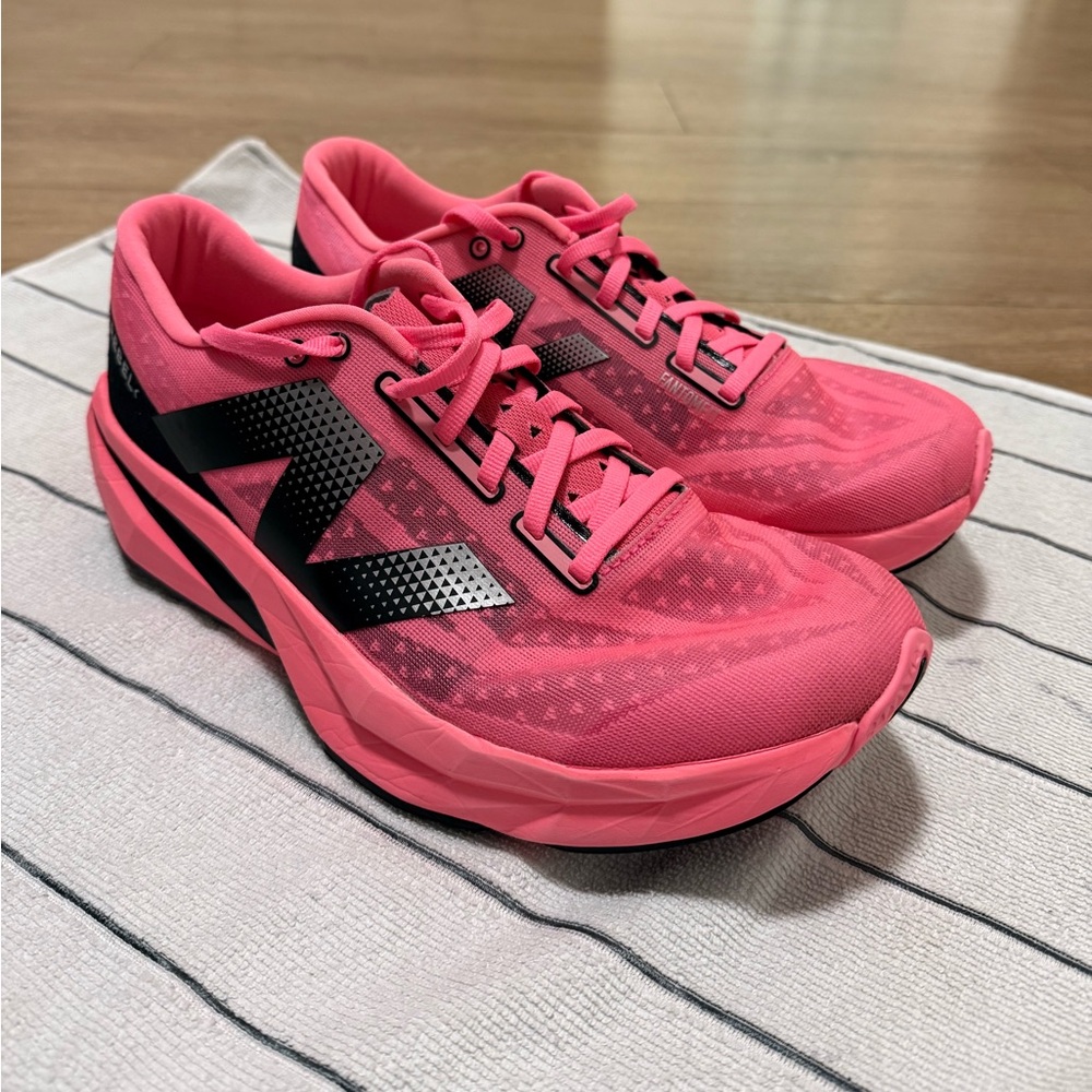 New Balance Rebel V4. Size 9.5. Great Condition.